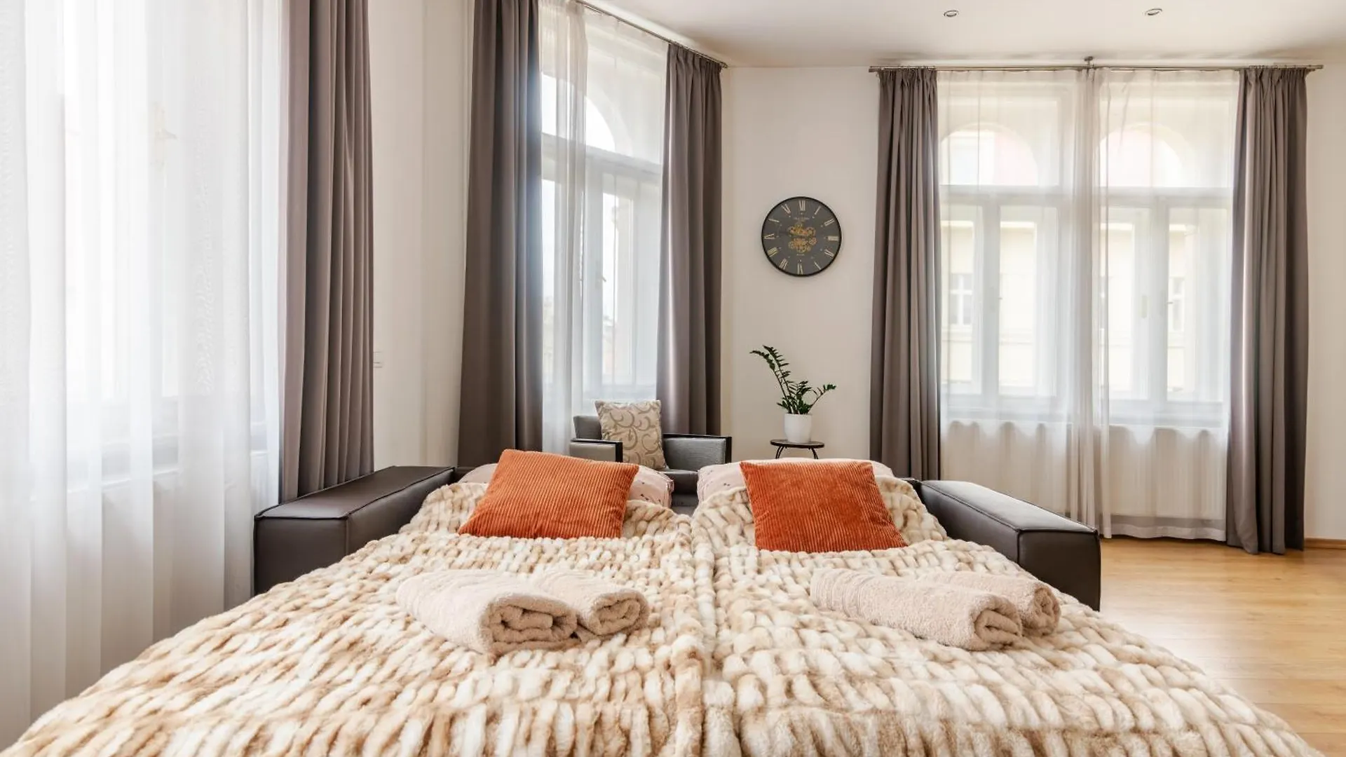 Riverside Palace Apartments Prag