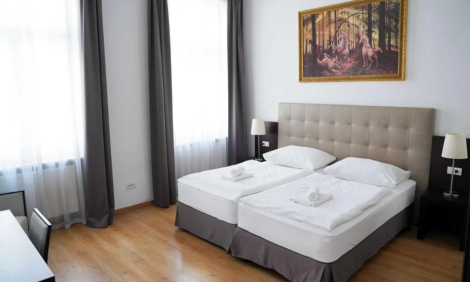 Riverside Palace Apartments Prag Çek Cumhuriyeti