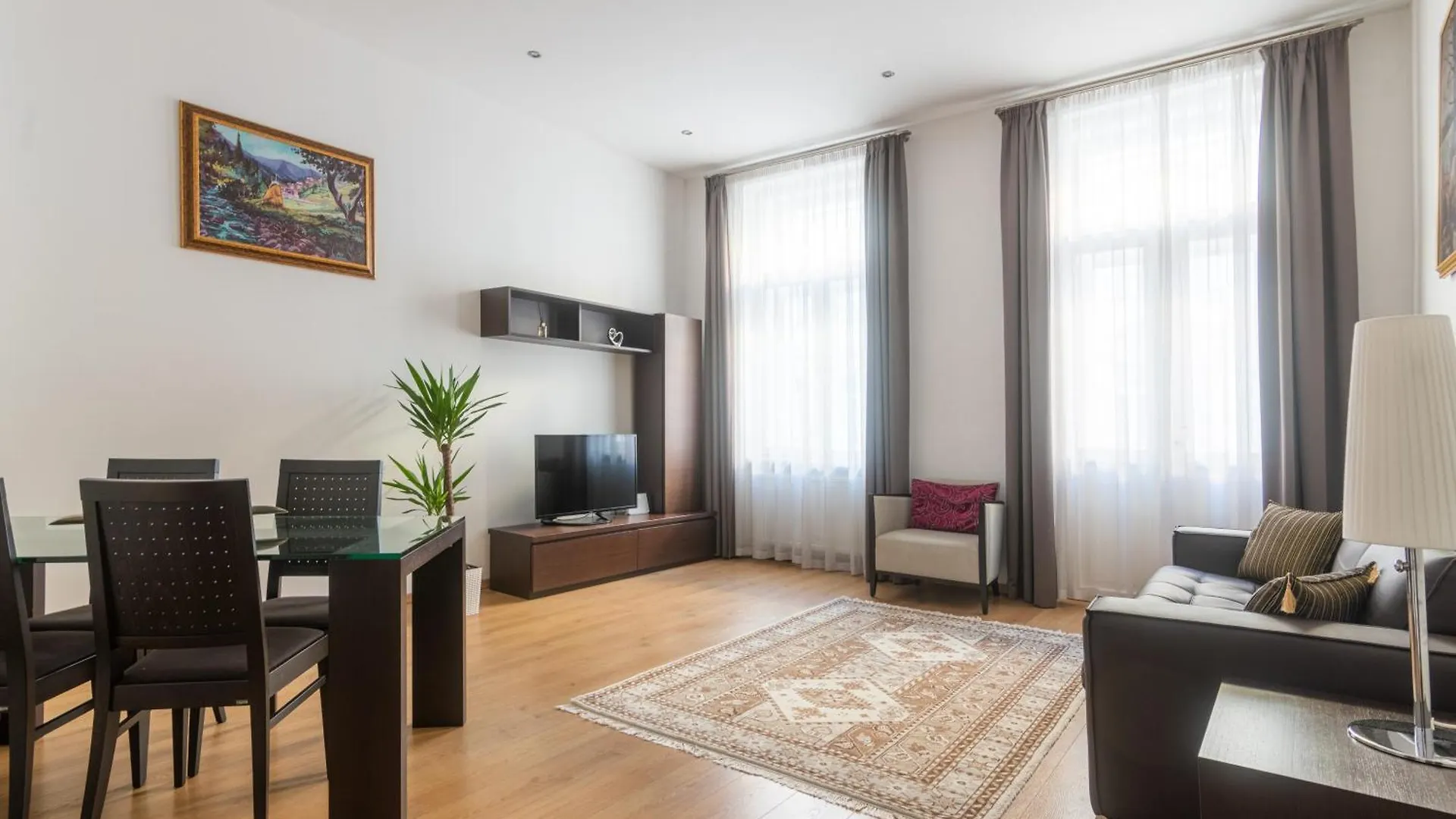 Riverside Palace Apartments Πράγα