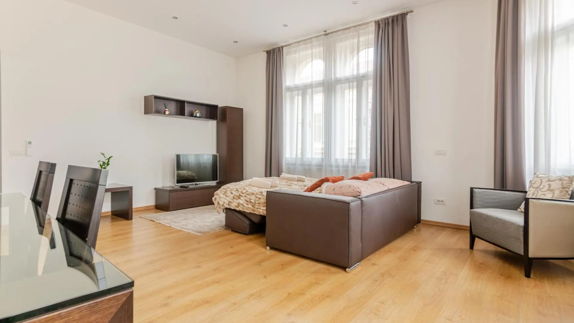 Riverside Palace Apartments Πράγα