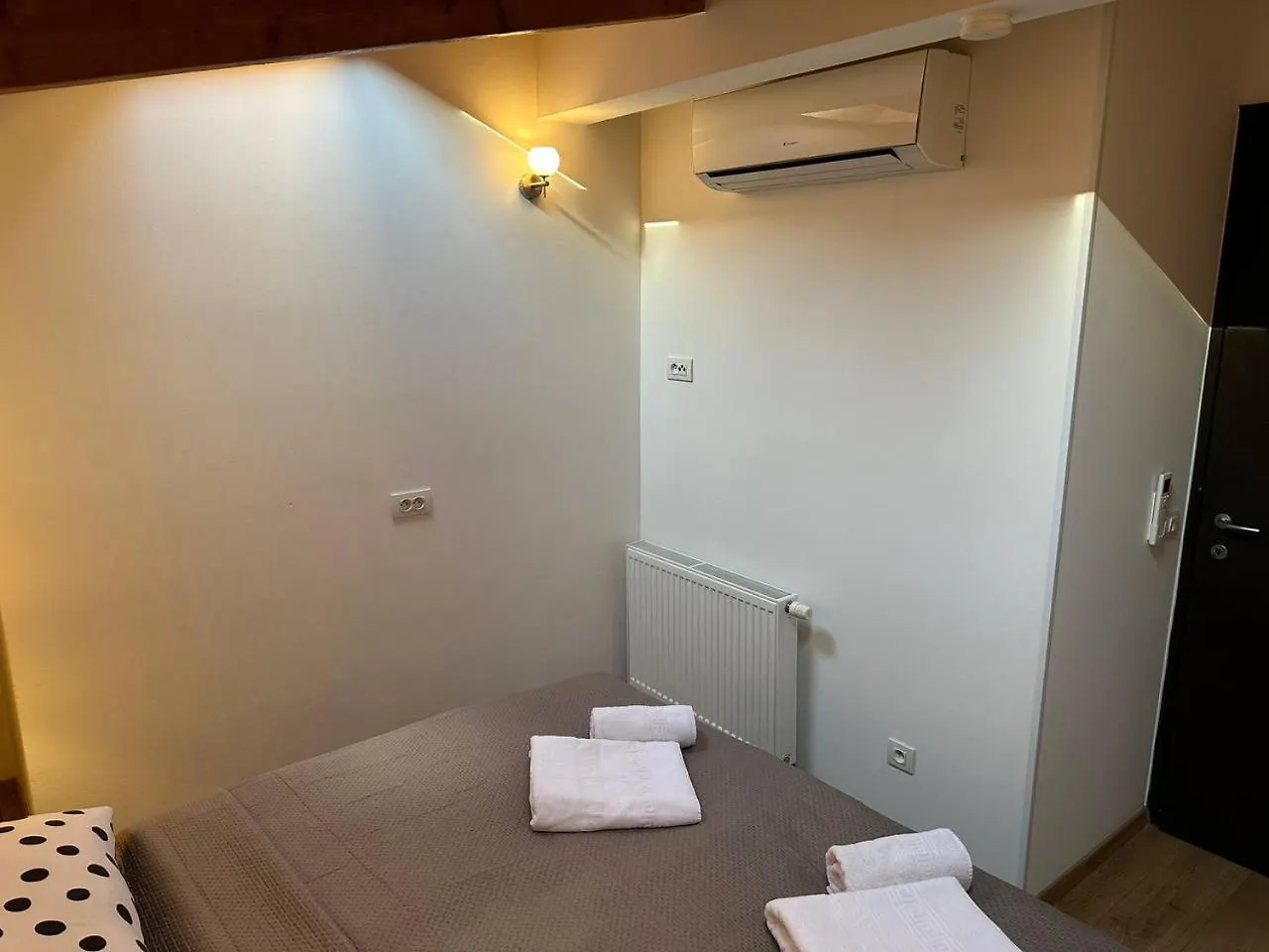 Riverside Palace Apartments Πράγα 0*,